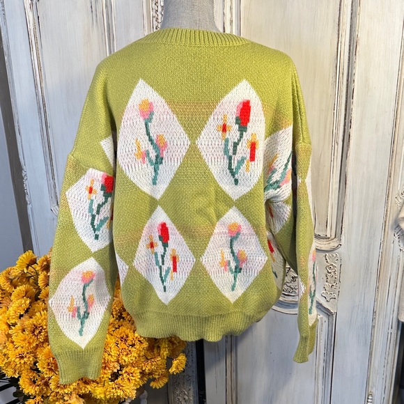 Zaful Lime Green Floral Argyle Crewneck Sweater - Picture 7 of 10